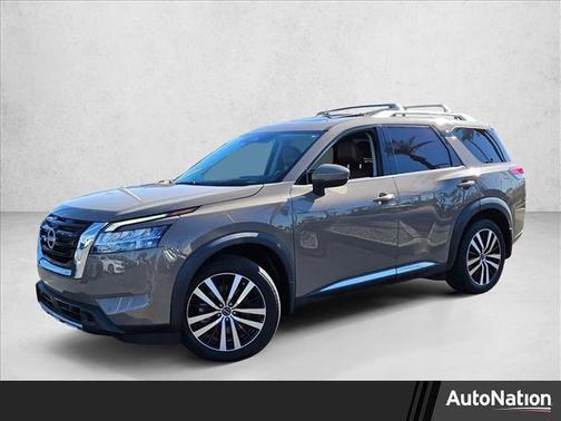 2023 Nissan Pathfinder Platinum 4WD