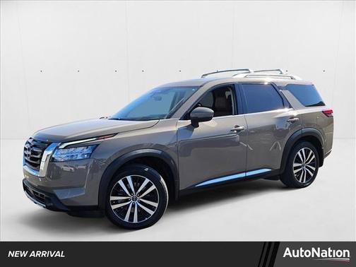 2023 Nissan Pathfinder Platinum 4WD