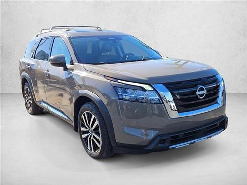 2023 Nissan Pathfinder Platinum 4WD