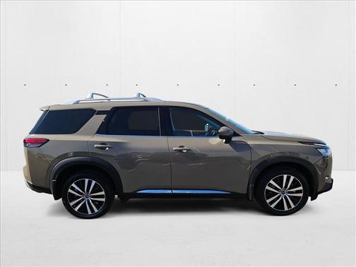 2023 Nissan Pathfinder Platinum 4WD
