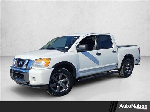 2015 Nissan Titan SV