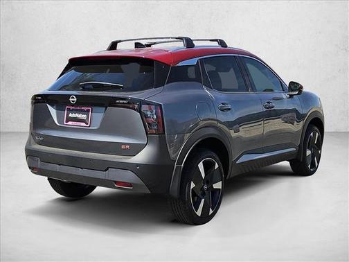 Gun Metallic/Scarlet Ember Tintcoat 2026 Nissan Kicks SR