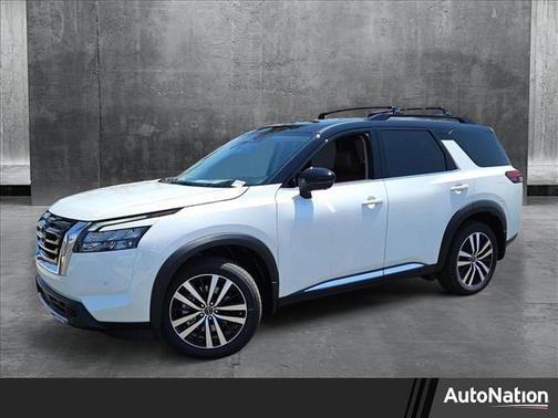 2025 Nissan Pathfinder Platinum FWD