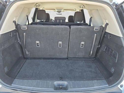 Brilliant Silver Metallic 2024 Nissan Pathfinder SV FWD