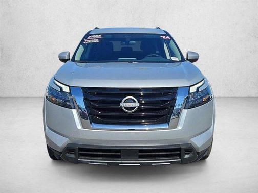 Brilliant Silver Metallic 2024 Nissan Pathfinder SV FWD