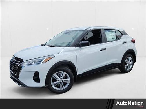 2025 Nissan Kicks S