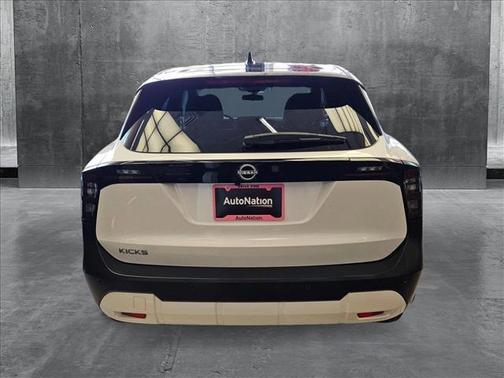 2025 Nissan Kicks SV