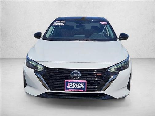 Aspen White Tricoat/Super Black 2025 Nissan Sentra SR