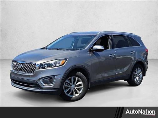 Titanium Silver 2018 Kia Sorento LX