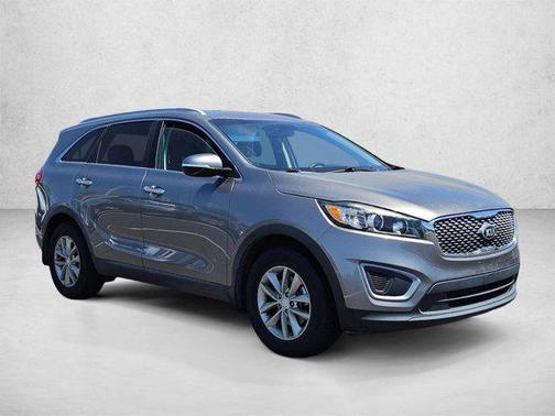 Titanium Silver 2018 Kia Sorento LX