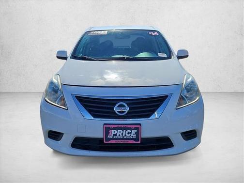 2014 Nissan Versa 1.6 SV