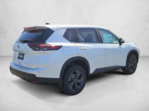 Everest White Pearl Tricoat 2026 Nissan Rogue SV