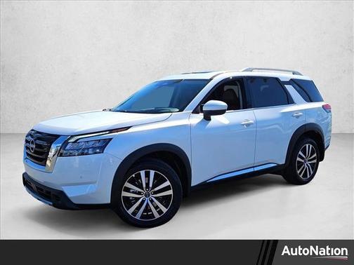 2025 Nissan Pathfinder Platinum FWD