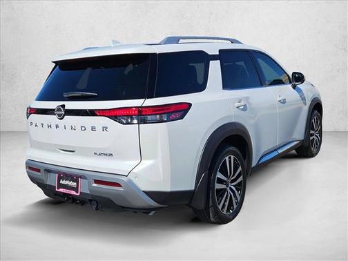 2025 Nissan Pathfinder Platinum FWD