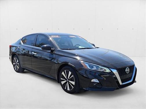 2022 Nissan Altima 2.5 SL