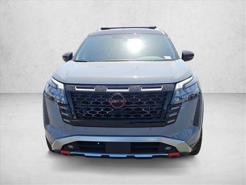Boulder Gray Pearl/Super Black 2026 Nissan Pathfinder Rock Creek