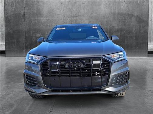 2022 Audi Q7 45 Premium Plus