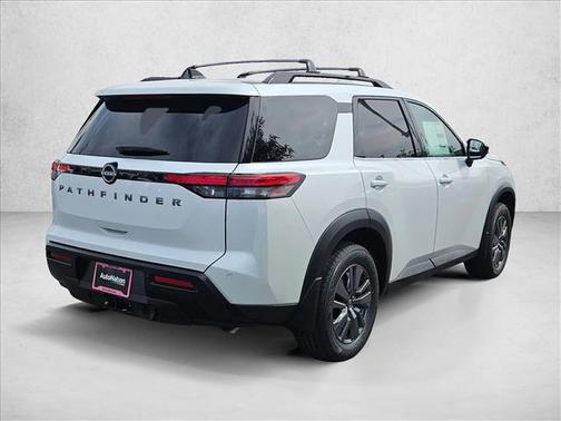 Everest White Pearl Tricoat 2026 Nissan Pathfinder SV