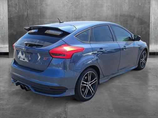 2018 Ford Focus ST