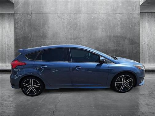 2018 Ford Focus ST