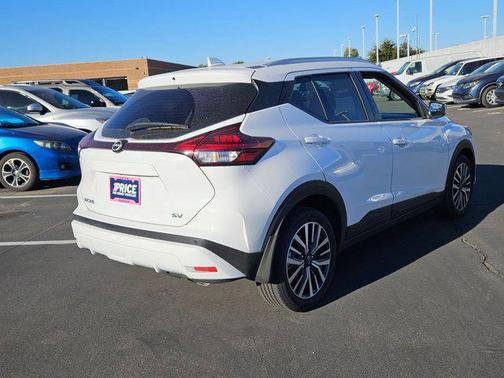 2023 Nissan Kicks SV