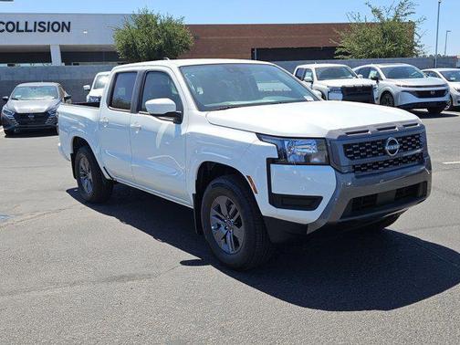 2025 Nissan Frontier SV