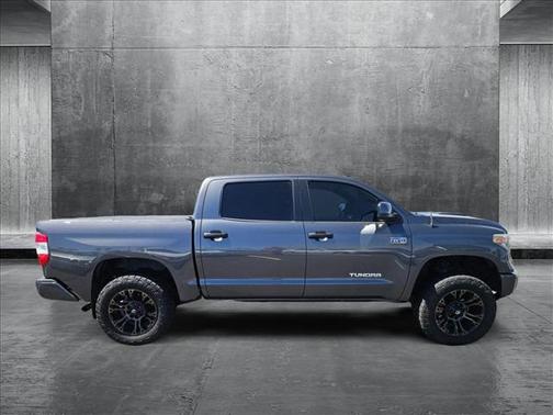 2018 Toyota Tundra SR5