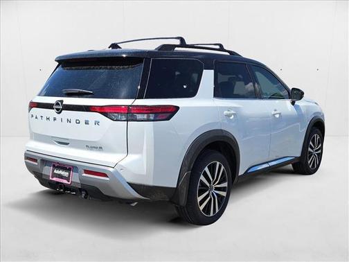 2025 Nissan Pathfinder Platinum FWD