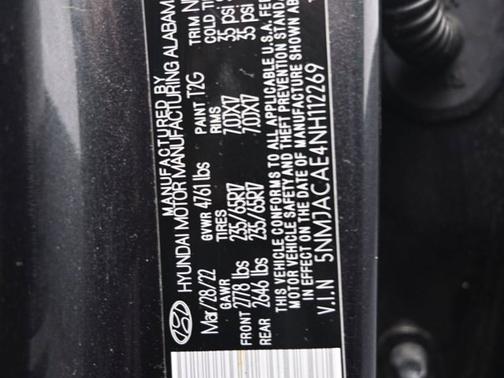 2022 Hyundai TUCSON SE