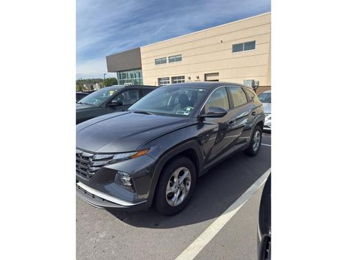 2022 Hyundai TUCSON SE