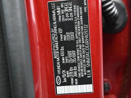 2024 Hyundai TUCSON SE