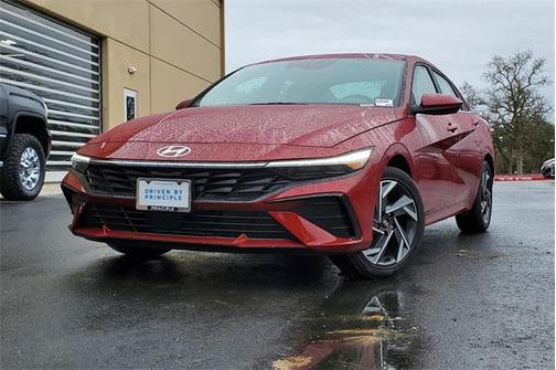 2025 Hyundai ELANTRA SEL