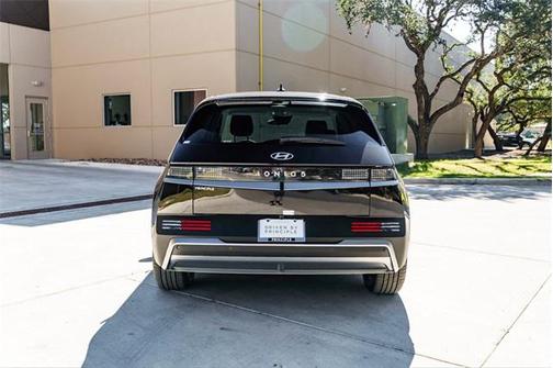 2026 Hyundai IONIQ 5 SE