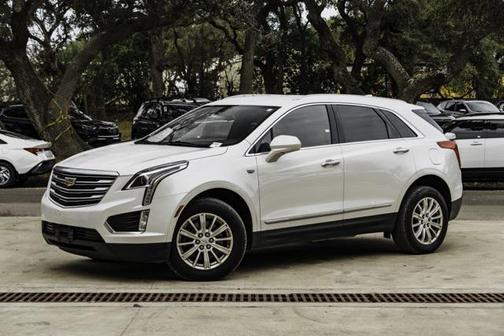 2017 Cadillac XT5 Base