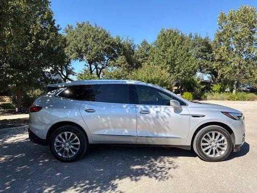 Quicksilver Metallic 2019 Buick Enclave Essence