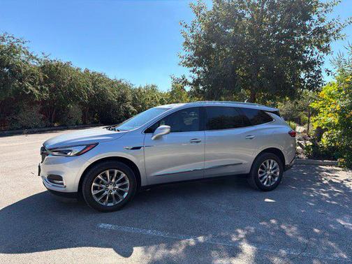 Quicksilver Metallic 2019 Buick Enclave Essence