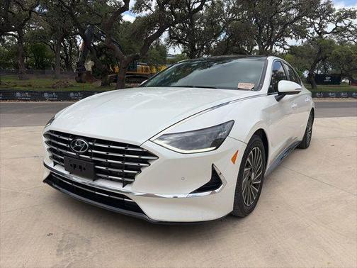 Hyper White 2021 Hyundai SONATA Limited 2.0T