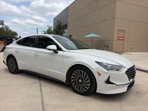 Hyper White 2021 Hyundai SONATA Limited 2.0T