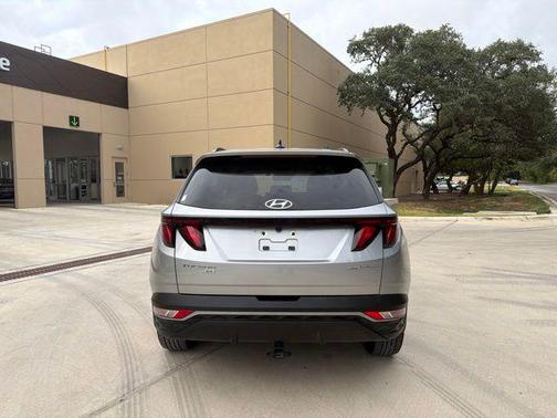 Shimmering Silver 2024 Hyundai TUCSON Hybrid Blue