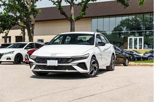 2025 Hyundai ELANTRA Sport