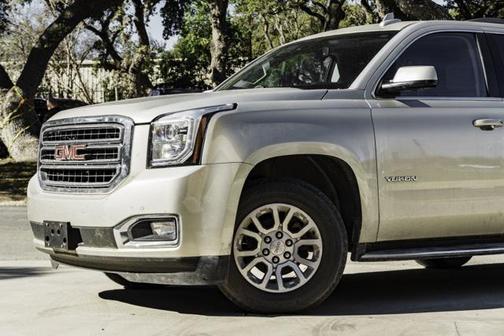 2017 GMC Yukon SLT