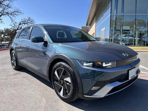 2025 Hyundai IONIQ 5 SE