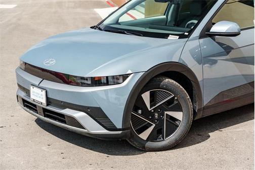 2025 Hyundai IONIQ 5 SEL