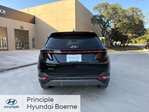 Phantom Black 2022 Hyundai TUCSON Limited