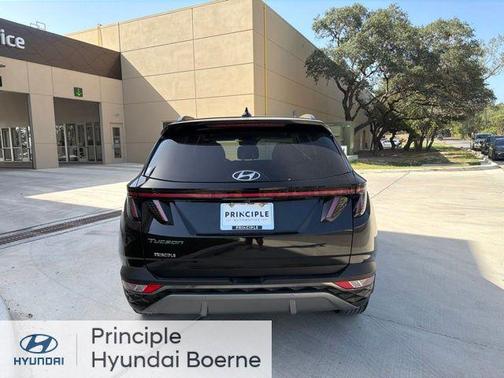 Phantom Black 2022 Hyundai TUCSON Limited