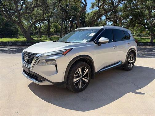 Brilliant Silver Metallic 2021 Nissan Rogue Platinum