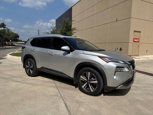Brilliant Silver Metallic 2021 Nissan Rogue Platinum