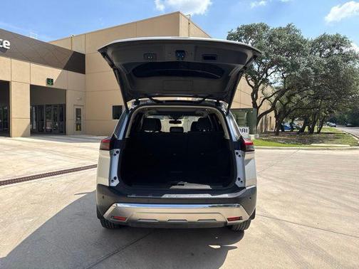 Brilliant Silver Metallic 2021 Nissan Rogue Platinum