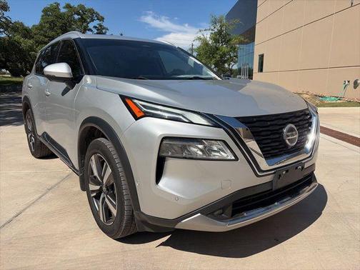 Brilliant Silver Metallic 2021 Nissan Rogue Platinum