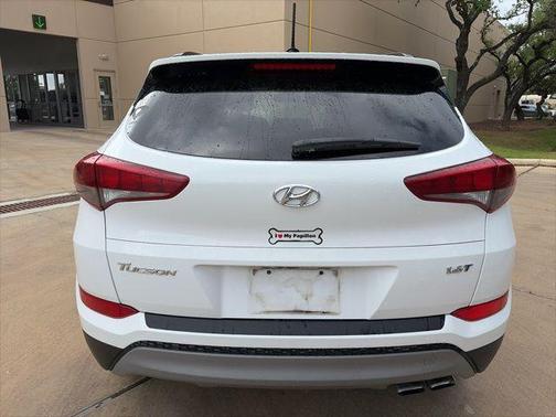 Dazzling White 2017 Hyundai TUCSON Night